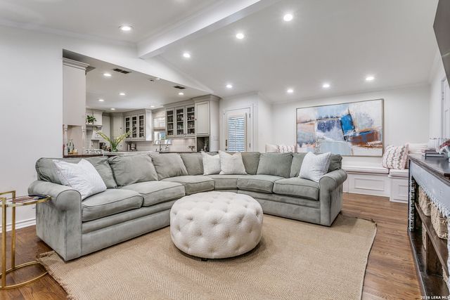 317 ARCADIA PL, Terrell Hills, TX 78209