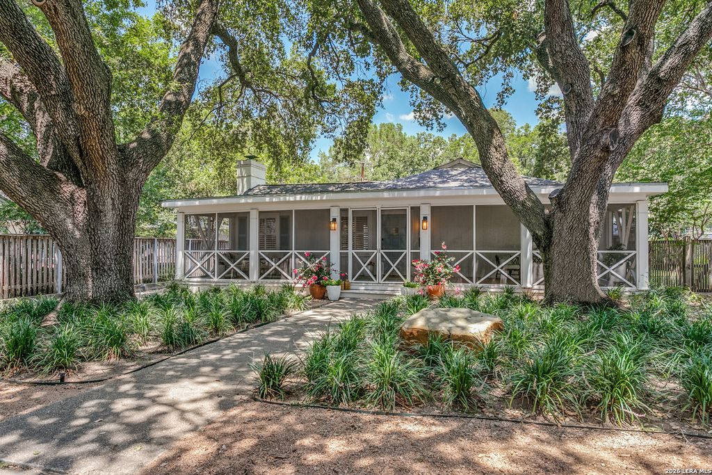 317 ARCADIA PL, Terrell Hills, TX 78209