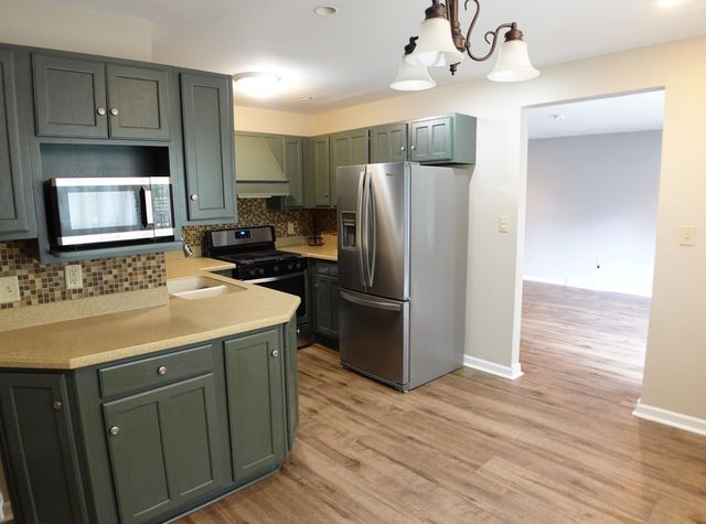 1234 W Home Avenue, Hobart, IN 46342