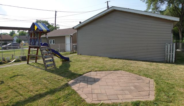 1234 W Home Avenue, Hobart, IN 46342