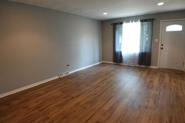 1234 W Home Avenue, Hobart, IN 46342
