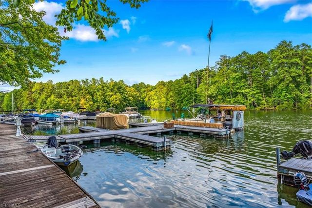 6 Indigo Lake Terrace C, Greensboro, NC 27455