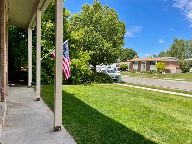2444 E QUAIL RUN DR, Sandy, UT 84093
