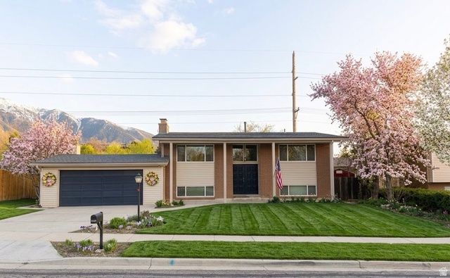2444 E QUAIL RUN DR, Sandy, UT 84093