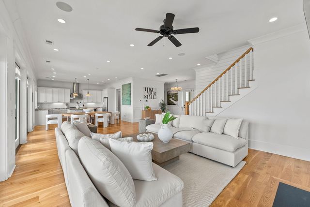 507 W Ashley Avenue, Folly Beach, SC 29439