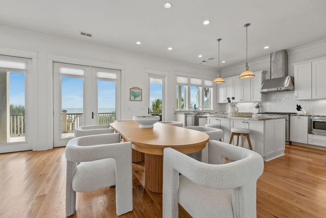 507 W Ashley Avenue, Folly Beach, SC 29439