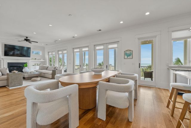 507 W Ashley Avenue, Folly Beach, SC 29439
