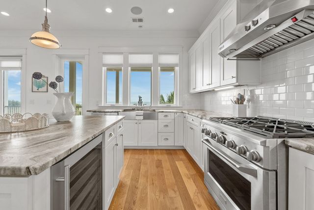507 W Ashley Avenue, Folly Beach, SC 29439