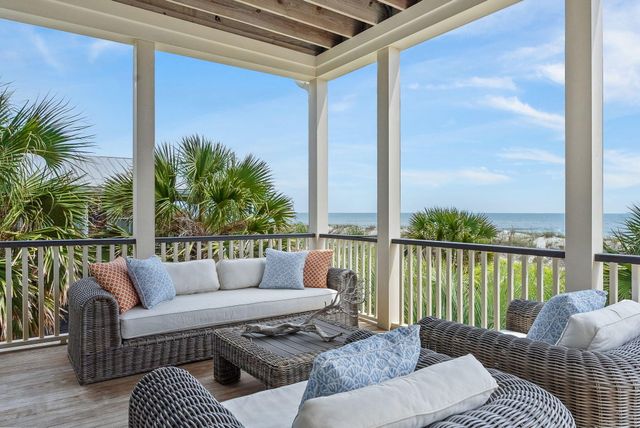 507 W Ashley Avenue, Folly Beach, SC 29439