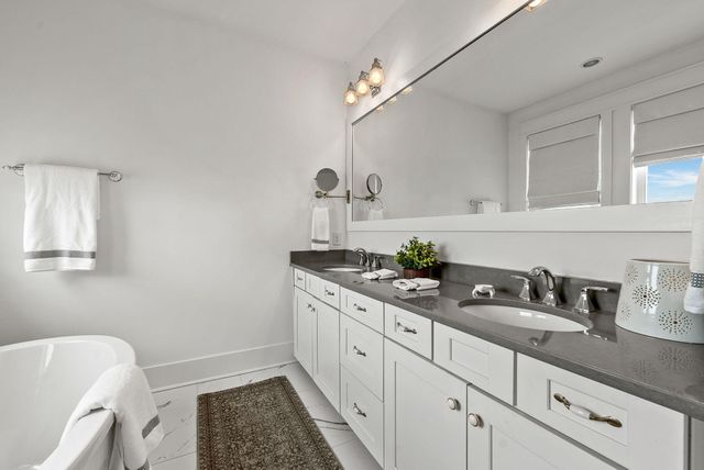 507 W Ashley Avenue, Folly Beach, SC 29439