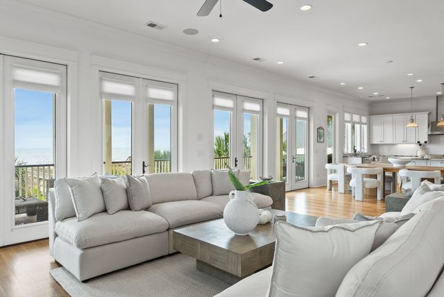 507 W Ashley Avenue, Folly Beach, SC 29439