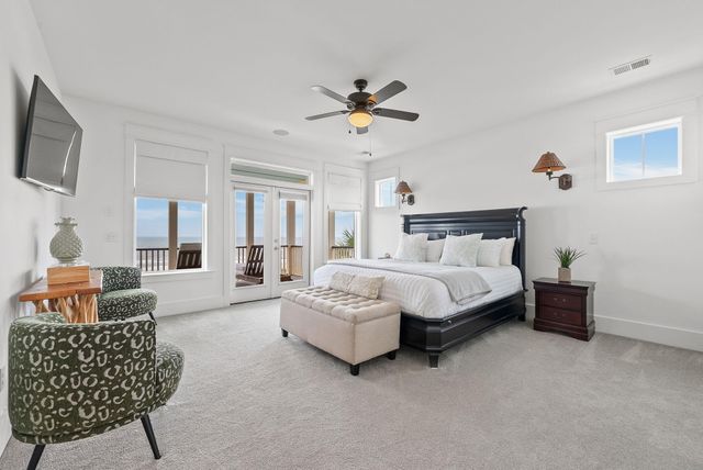 507 W Ashley Avenue, Folly Beach, SC 29439