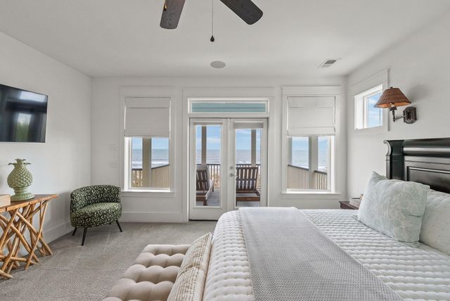 507 W Ashley Avenue, Folly Beach, SC 29439