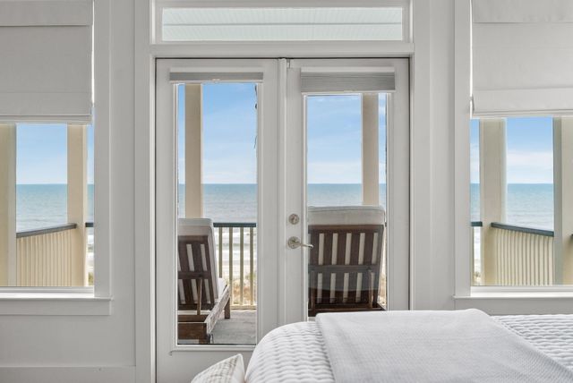 507 W Ashley Avenue, Folly Beach, SC 29439