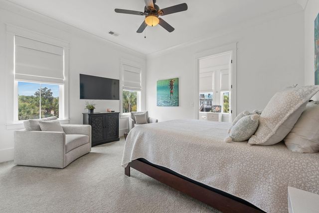507 W Ashley Avenue, Folly Beach, SC 29439