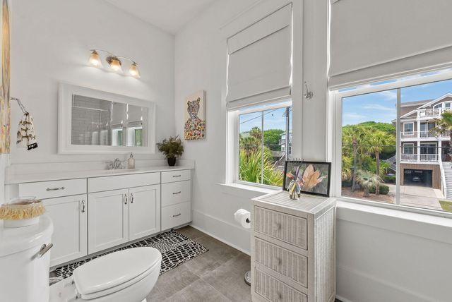 507 W Ashley Avenue, Folly Beach, SC 29439