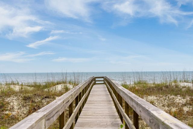 507 W Ashley Avenue, Folly Beach, SC 29439