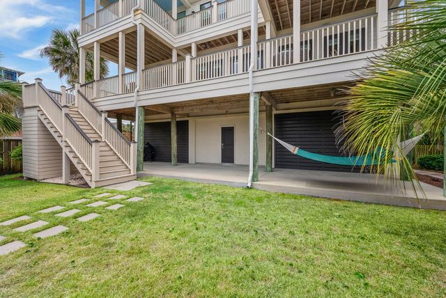 507 W Ashley Avenue, Folly Beach, SC 29439