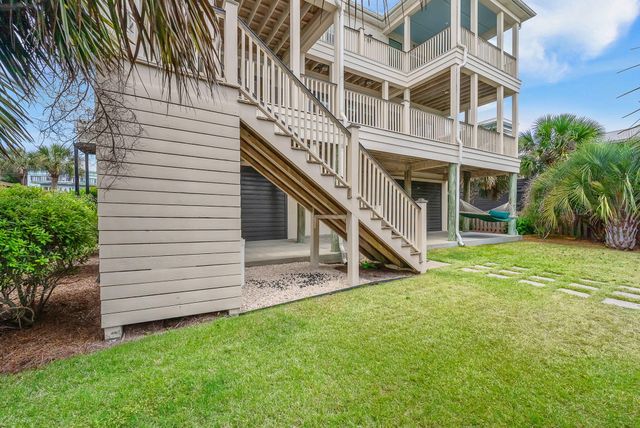 507 W Ashley Avenue, Folly Beach, SC 29439