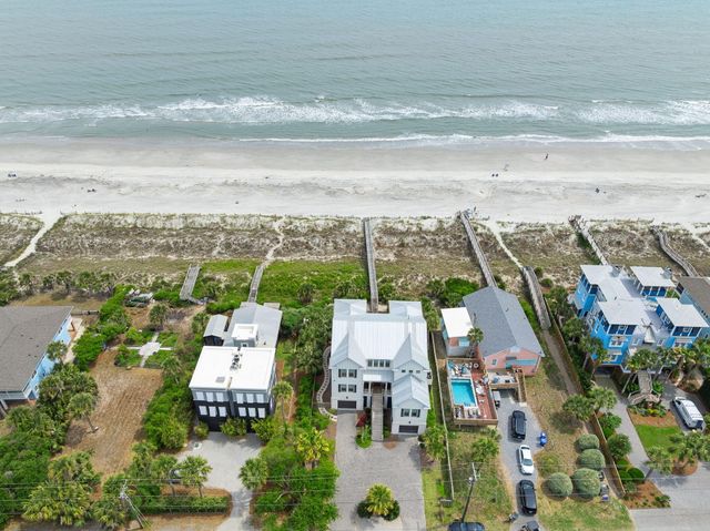 507 W Ashley Avenue, Folly Beach, SC 29439