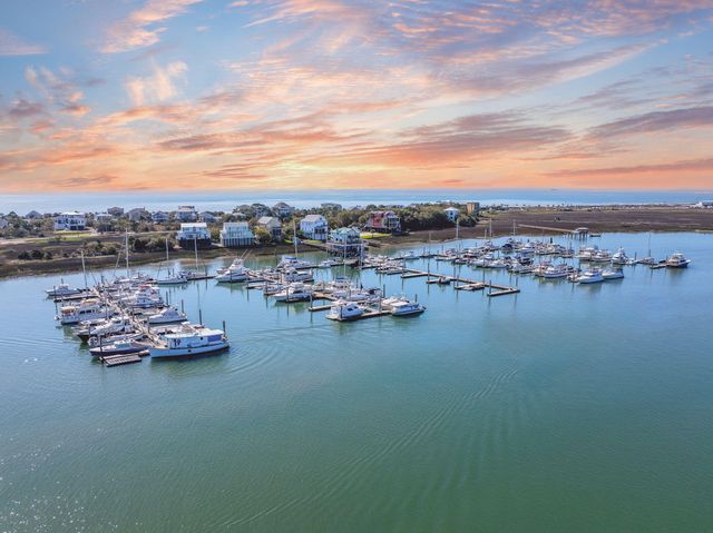 507 W Ashley Avenue, Folly Beach, SC 29439