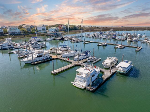 507 W Ashley Avenue, Folly Beach, SC 29439