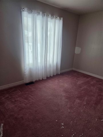 51684 Eva Drive, Macomb Township, MI 48042