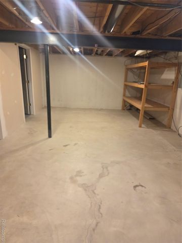 51684 Eva Drive, Macomb Township, MI 48042