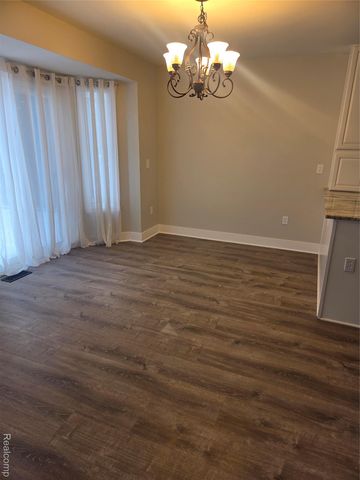 51684 Eva Drive, Macomb Township, MI 48042