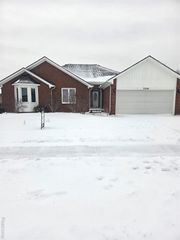51684 Eva Drive, Macomb Township, MI 48042