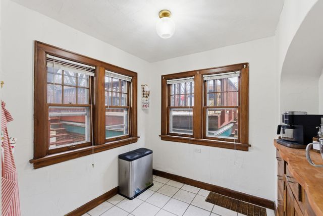 1001 N Yale Ave, Wichita, KS 67208