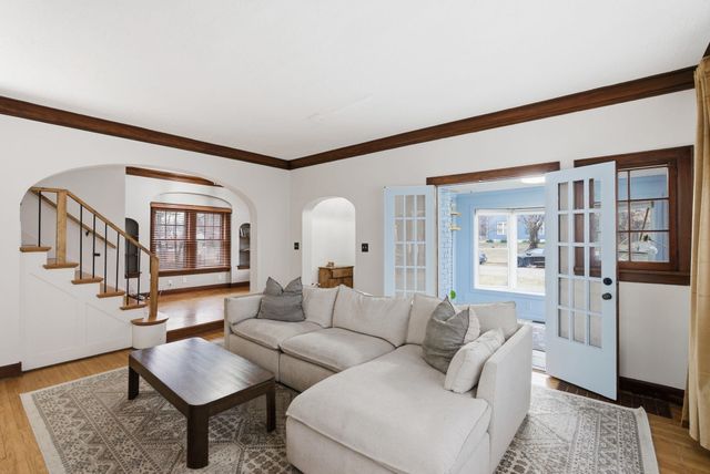 1001 N Yale Ave, Wichita, KS 67208