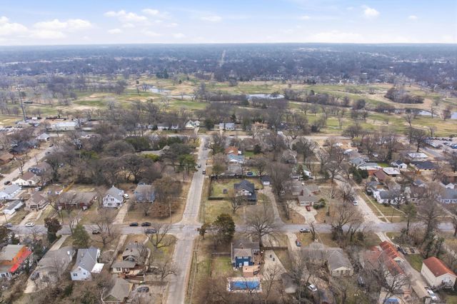 1001 N Yale Ave, Wichita, KS 67208