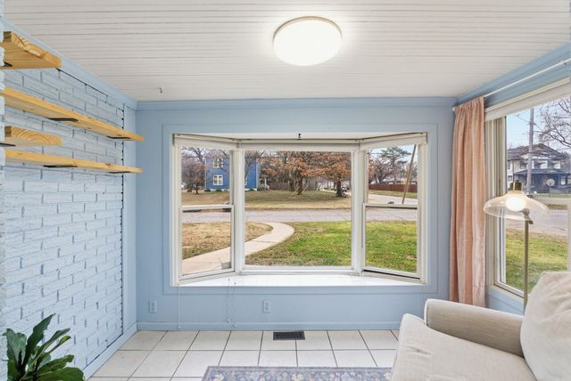 1001 N Yale Ave, Wichita, KS 67208