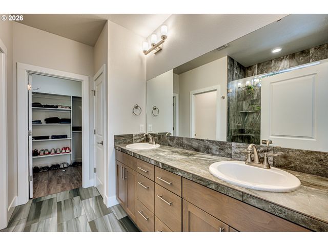 13605 Ne 110TH Way, Vancouver, WA 98682