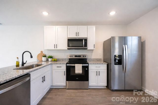 424-426 2nd Street SW, Hickory, NC 28602