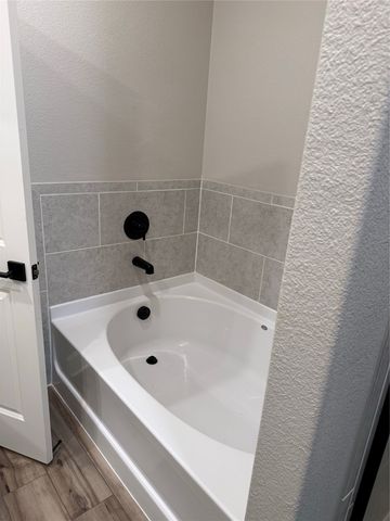 1001 Calhoun Drive, Anna, TX 75409