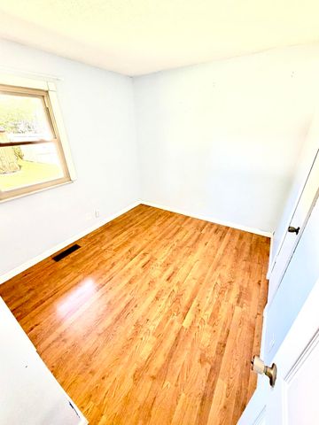 1001 old post Road, Evansville, IN 47710