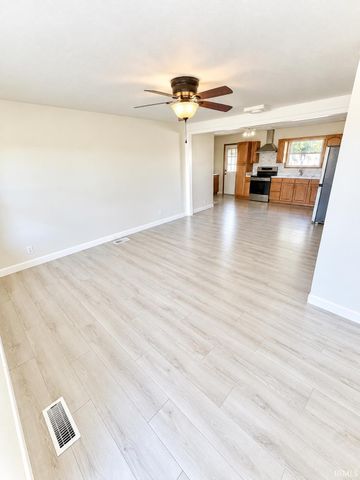 1001 old post Road, Evansville, IN 47710