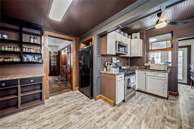 977 W Prospect Road, Ashtabula, OH 44004