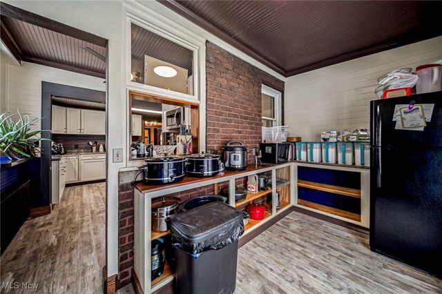 977 W Prospect Road, Ashtabula, OH 44004