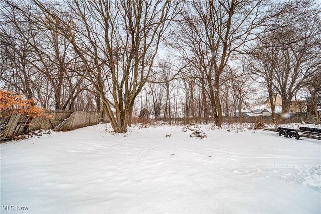 977 W Prospect Road, Ashtabula, OH 44004