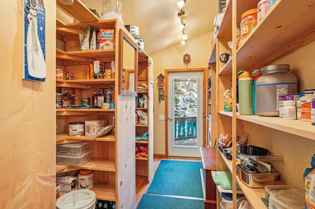 25361 Skyline Way, Idyllwild, CA 92549