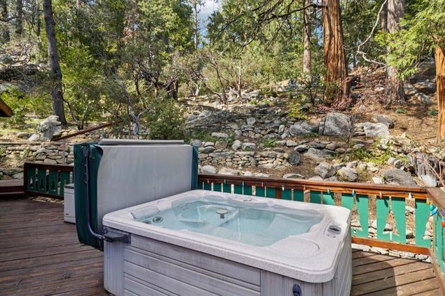 25361 Skyline Way, Idyllwild, CA 92549