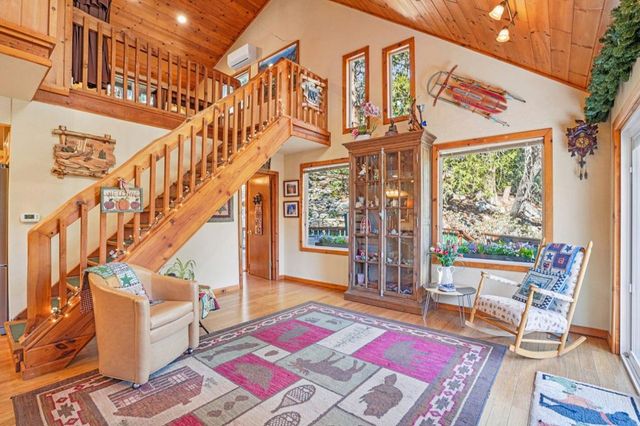 25361 Skyline Way, Idyllwild, CA 92549