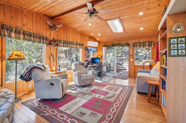 25361 Skyline Way, Idyllwild, CA 92549