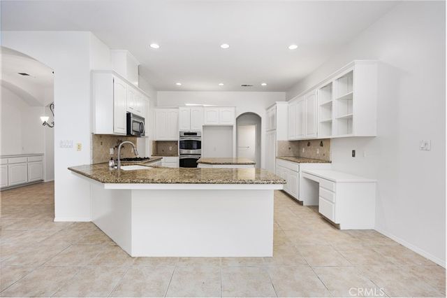 11208 Bright Water, Bakersfield, CA 93311