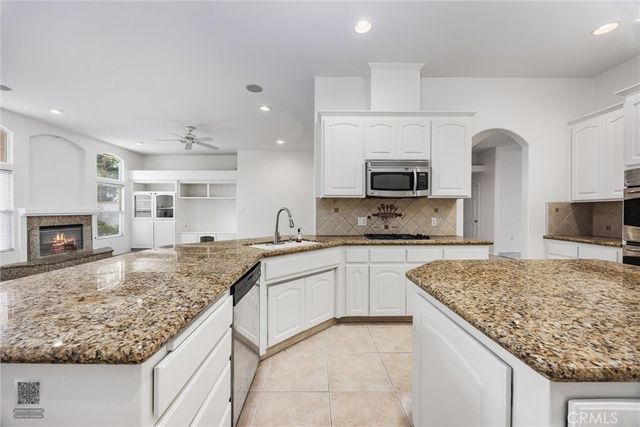 11208 Bright Water, Bakersfield, CA 93311