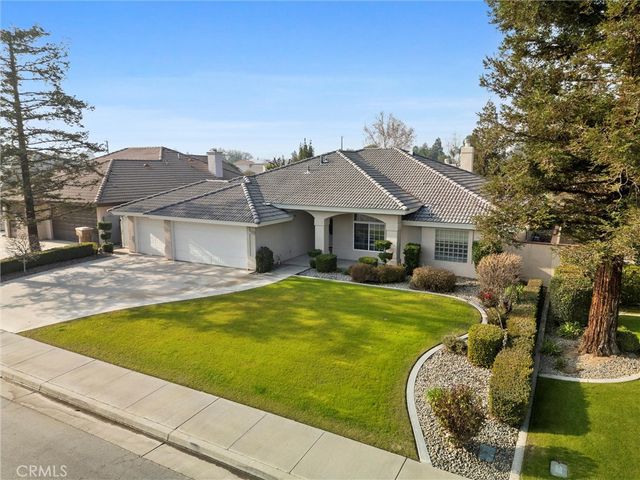 11208 Bright Water, Bakersfield, CA 93311