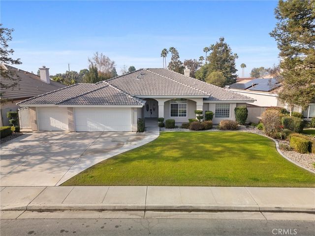 11208 Bright Water, Bakersfield, CA 93311